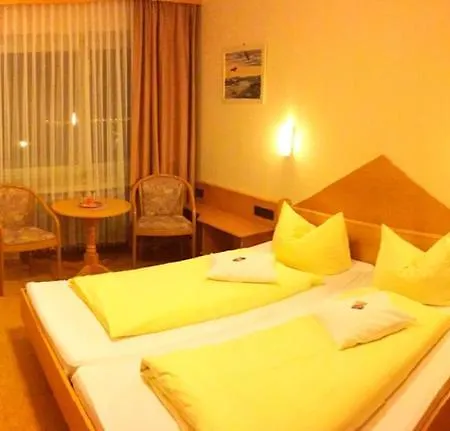 Zellerwirt Hotel Szálloda 2*
