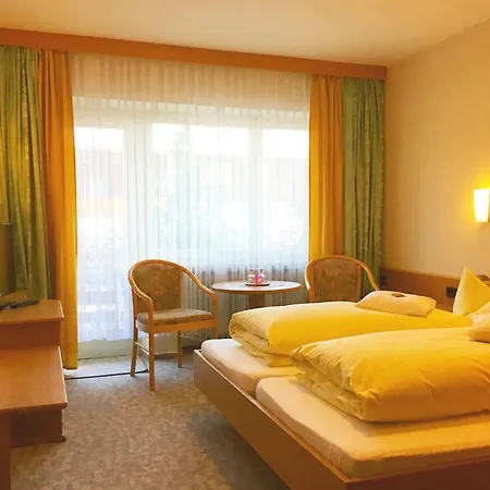 Zellerwirt Hotel 2*